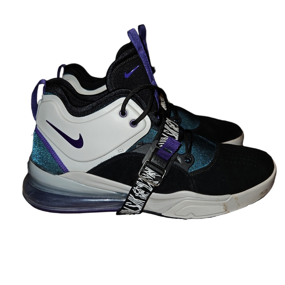 Nike Air Force 270